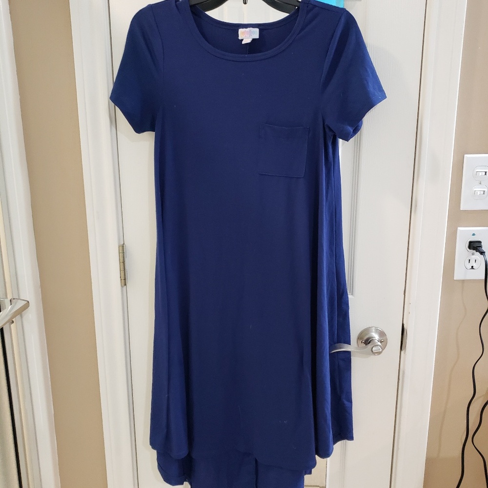 Carly lularoe
